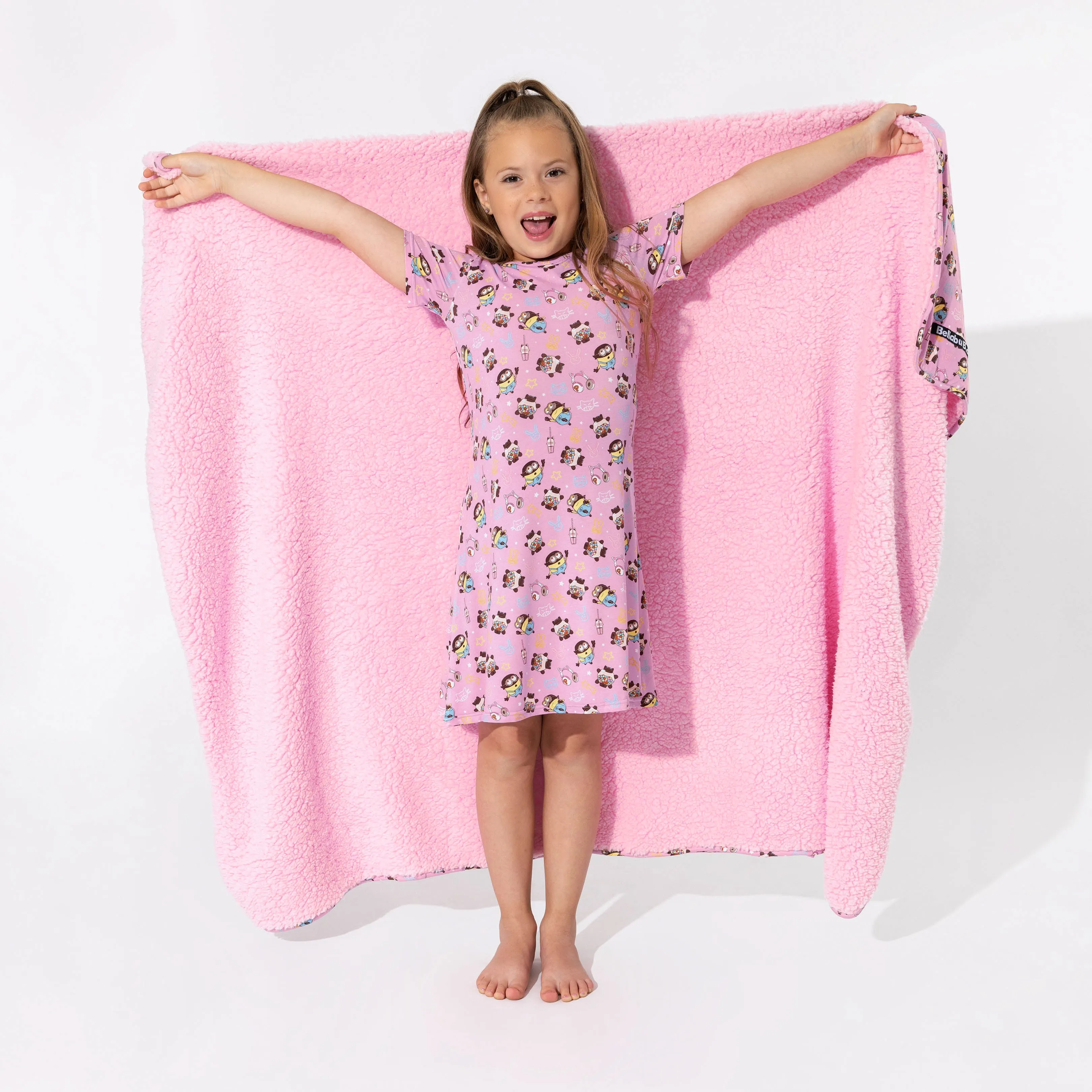 Despicable Me 4: Minions Always Popping Bamboo Sherpa Blanket